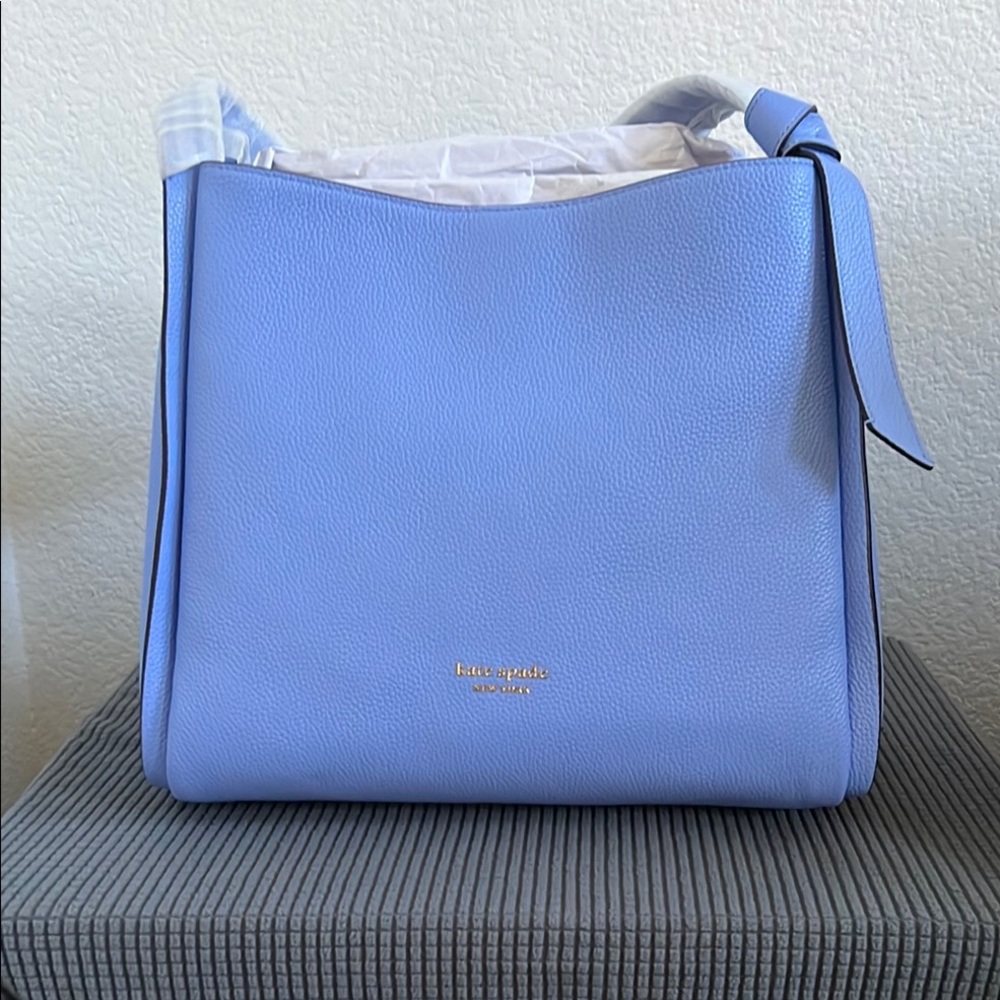 Kate Spade Blue Shoulder Bag with Sleek Design